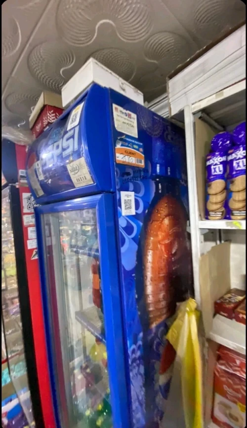 Vitrine refrigeree Pepsi en bon etat a vendre