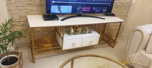 TABLE TV
