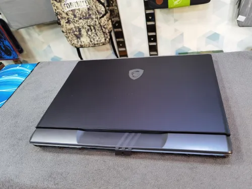 MSI VECTOR 17 HX I9 14900HX RTX 4070