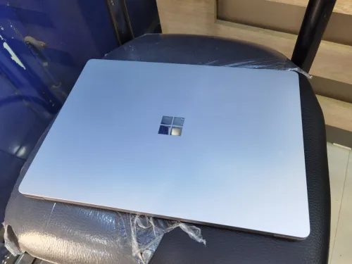 MICROSOFT SURFACE LAPTOP 4 POUR PIEECS