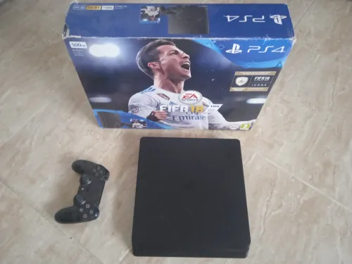 PS4 Slim flashé 