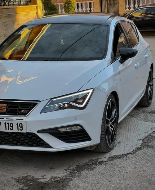 Seat Leon 2019 Cupra copper