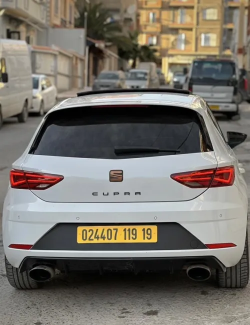 Seat Leon 2019 Cupra copper