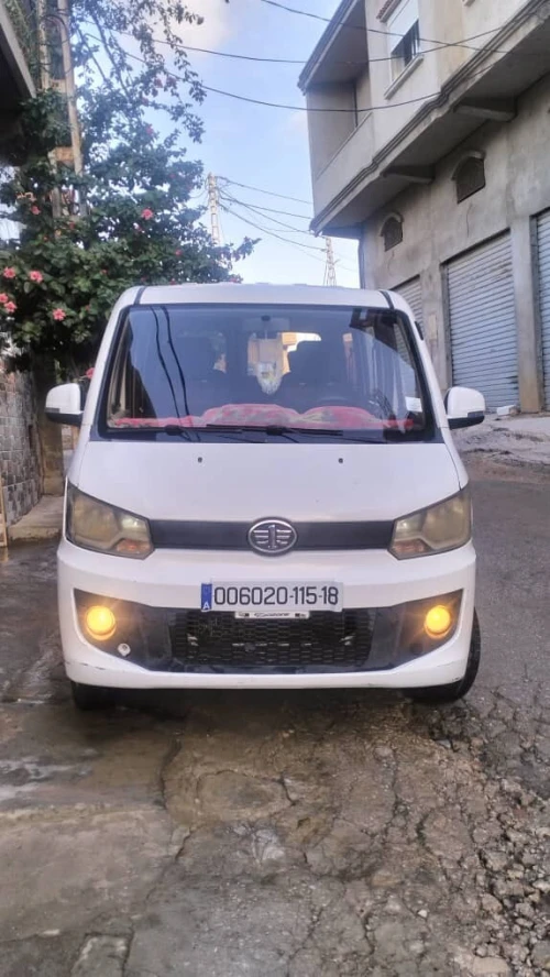 Faw V80 2015