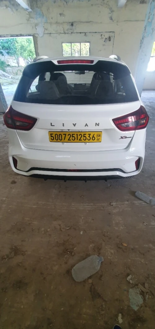Livan X3 Pro  2025 Manuelle (Sans toit ouvrant)