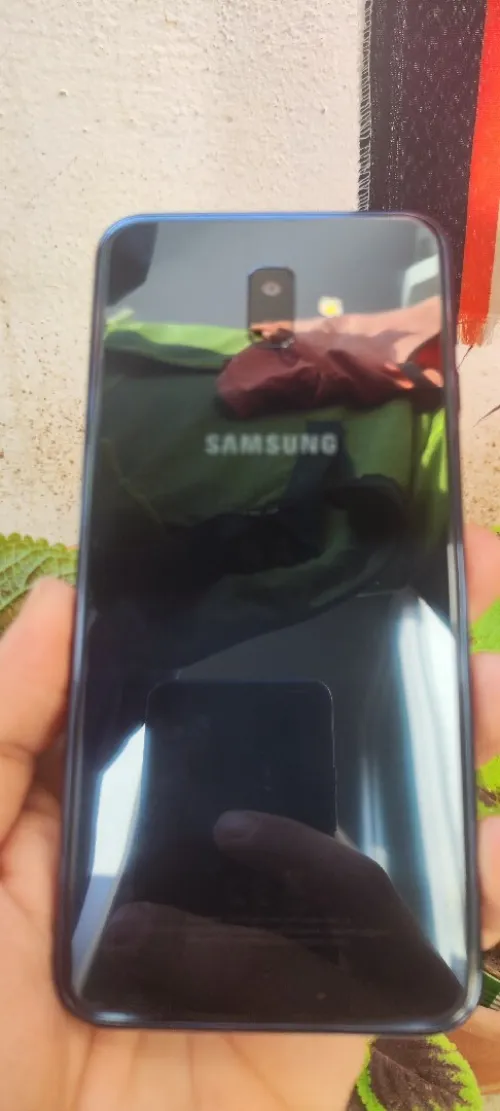 Samsung Galaxy J6 plus