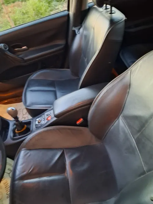 Renault Laguna 2 2001 initial