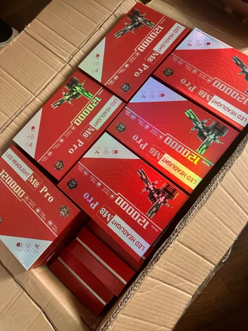 LED H4, H7, H11 مصابيح السيارات 120000 / M8 Original