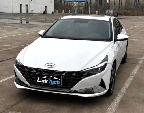Hyundai Elantra 2024 