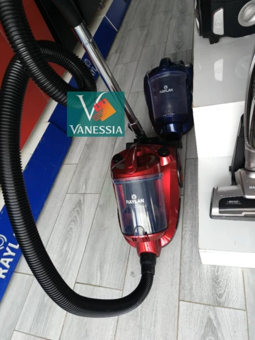 Aspirateur 1600W Marque Raylan Couleur Rouge