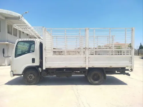 Isuzu NPR71 2009