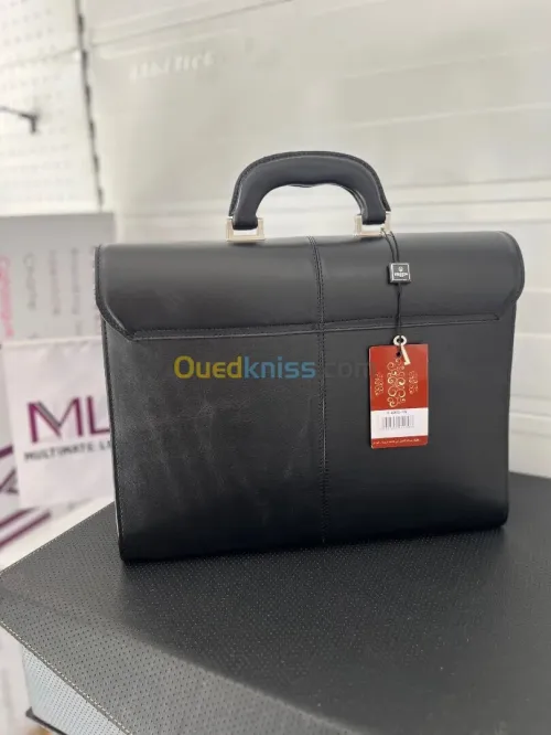 Valise et cartable en cuir
