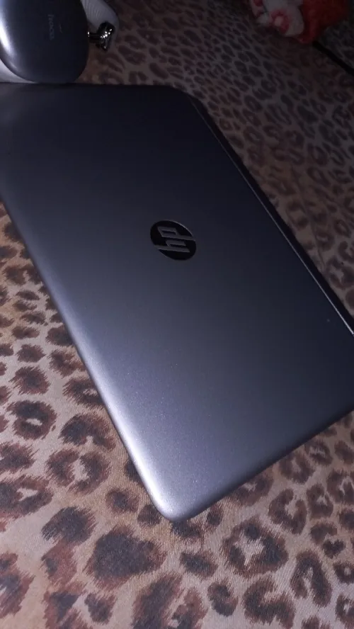 Ordinateur portable est un modèle HP Envy 15
