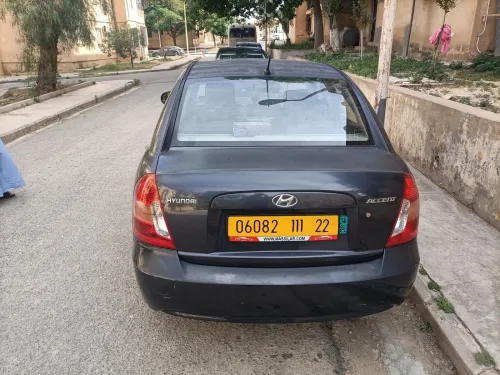 Hyundai Accent RB  4 portes 2011 Accent RB  4 portes