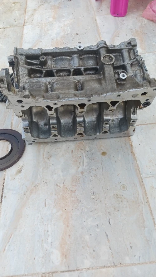 Bloc moteur STD yaris 2013
