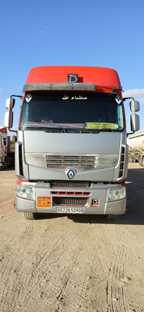 Renault Premium lander 440 dxi 2009