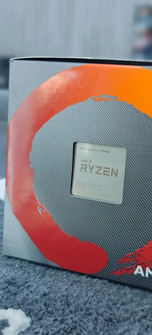 AMD Ryzen 5 3400G 4-Core 8-Thread 3.7 GHz (4.2 GHz Max Boost) 4MB Cache BOX