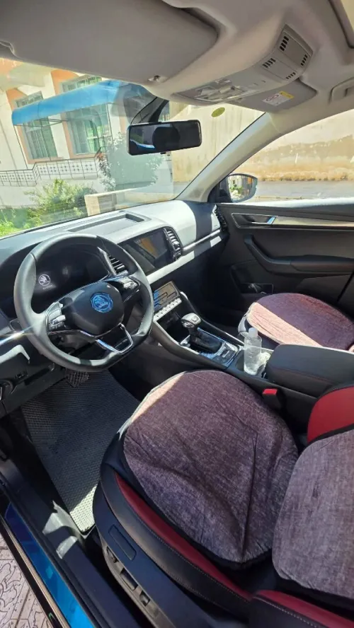 Skoda Karoq 2025 Foull