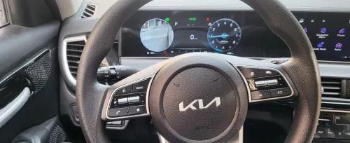 Kia Seltos 2026 Luxury siège électrique cuir, camera 360 camera rétroviseur, alliage premium, tableau premium, sans toit panoramique