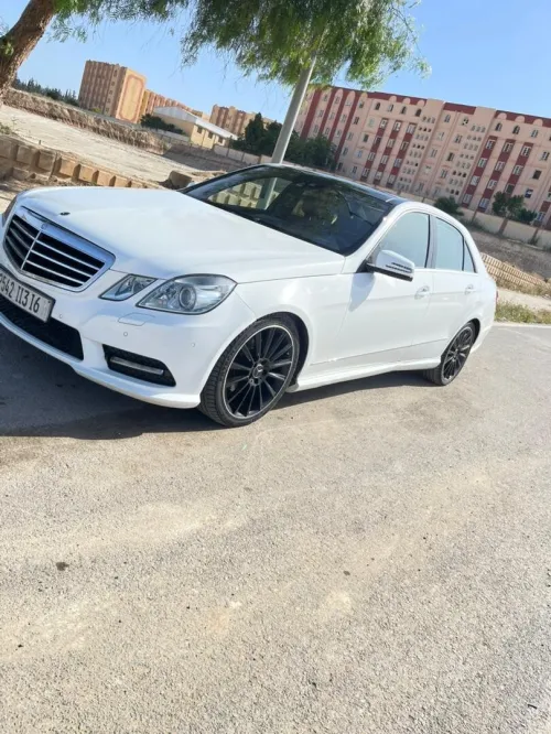 Mercedes Classe E 2013 AVANTGARDE Pack AMG