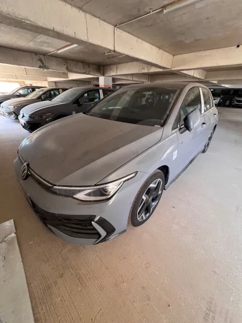 Volkswagen Golf 8 2025 R-Line