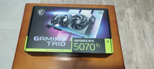 MSI GeForce RTX 5070 Ti Gaming Trio Neuve jamais utilisée