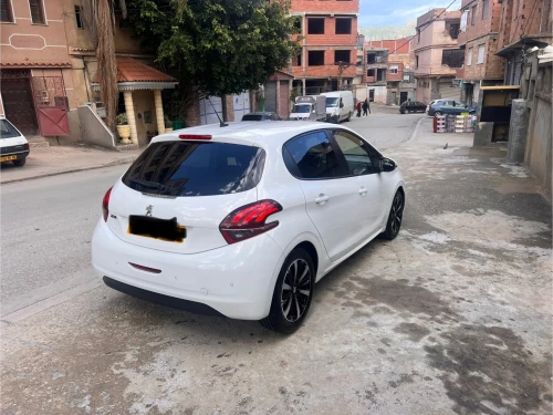 Peugeot 208 2019 Tech Vision