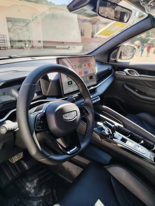 Geely Coolray 2025 