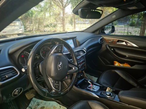 Infiniti Q30 2017 
