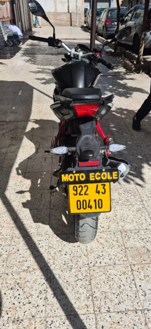Benelli TNT 2022