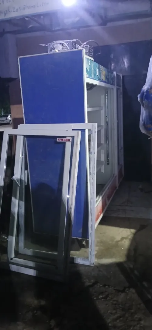 ثلاجة محل مع محرك عاطل 