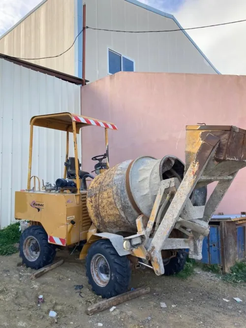 Dumek auto bétonnière 