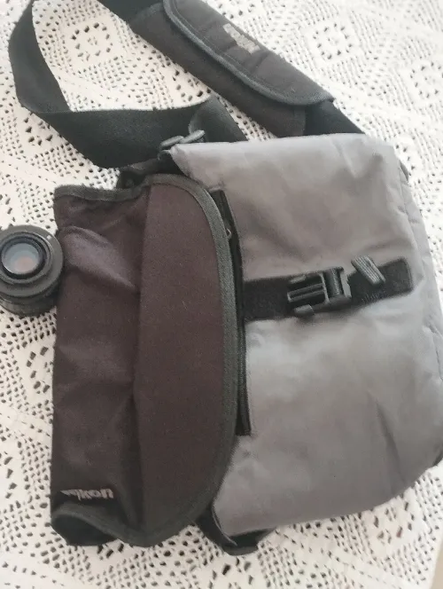 Nikon D5100, Avec accessoires