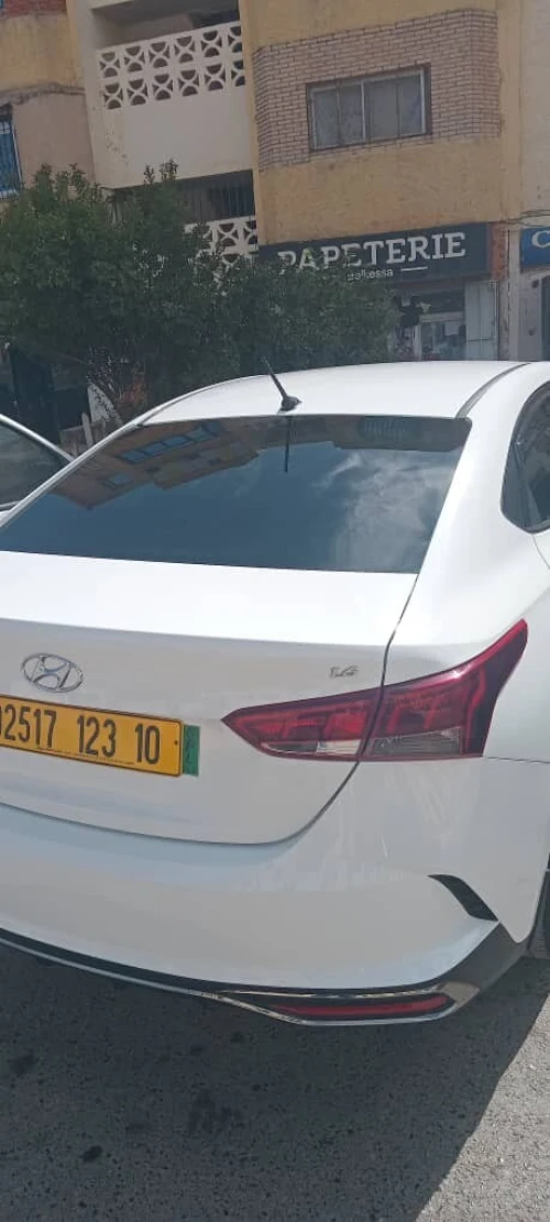 Hyundai Accent 2023 Rb
