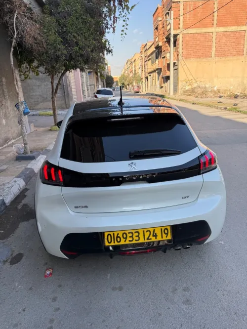 Peugeot 208 2024 GT