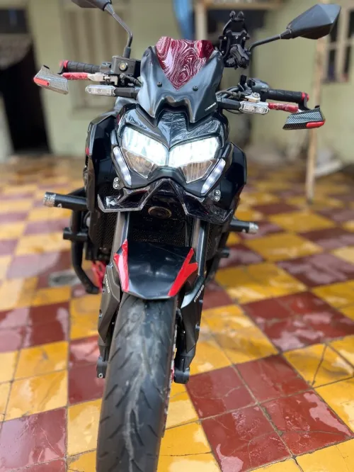 Kawasaki Z900 