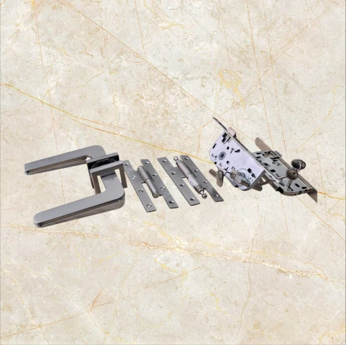 Accessoires de porte (serrure paumelle canou poignée...)