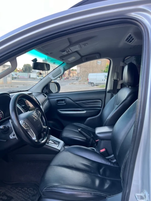 Mitsubishi L200 2021 Doube cabine Evolution