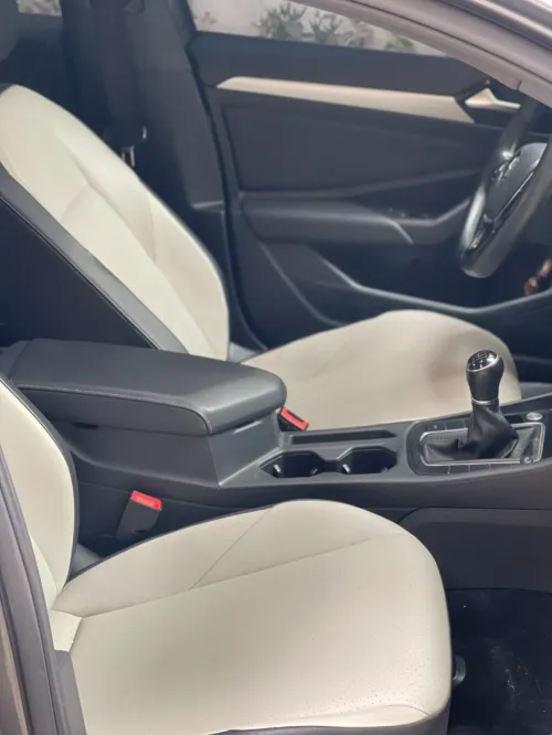 Volkswagen Jetta 2021 R-line