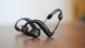 (Un casque Open-Ear bluetooth de sport) soundcore aerofit pro 