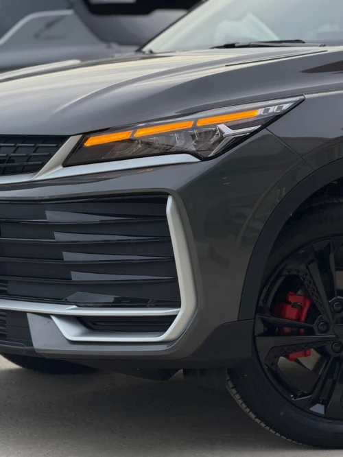 Geely Coolray 2025 