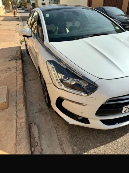 DS DS5 2013 DS5