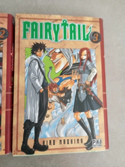 2 mangas à vendre tomes 2 et 3 de fairy tail