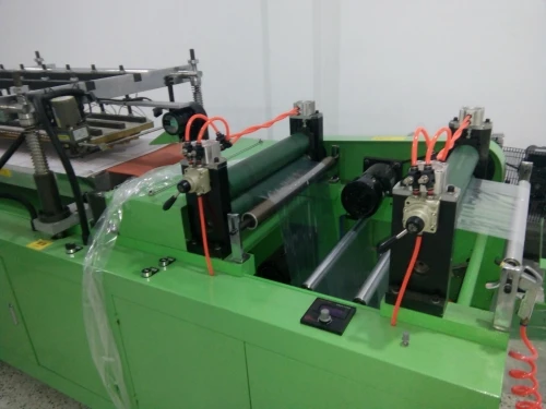 Machine des gants plastique vétérinaire 