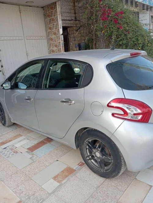 Peugeot 208 2012 208