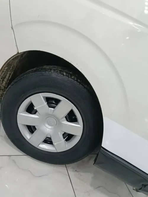 Toyota HIACE 2012