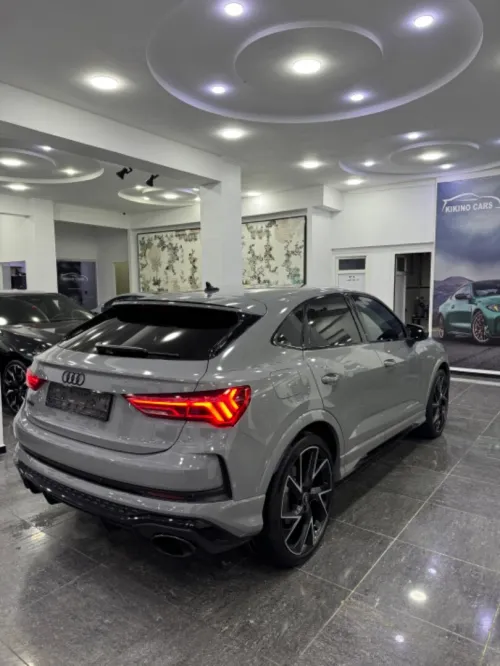 Audi RsQ3 2023 Q3