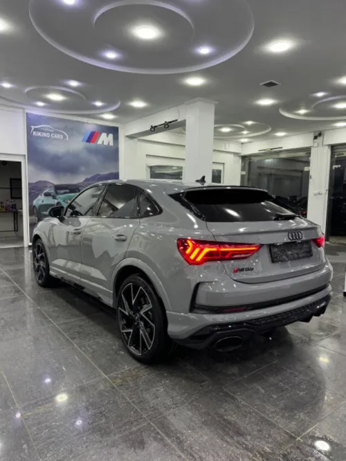 Audi RsQ3 2023 Q3