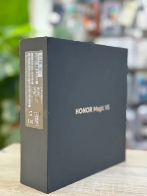 Honor Magic V5