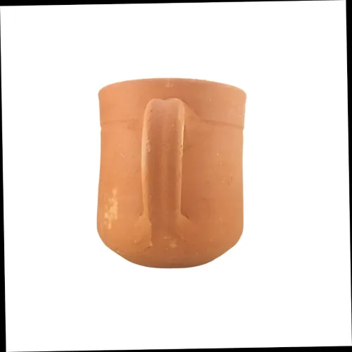 Tasse en terre cuite fait main